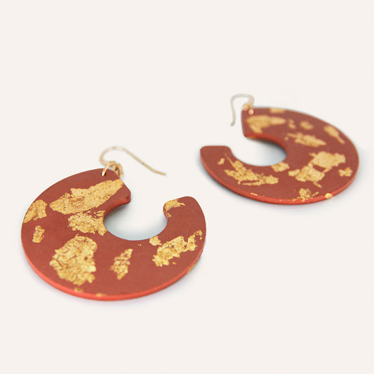 Dangling Swirl Concrete Earrings - Red