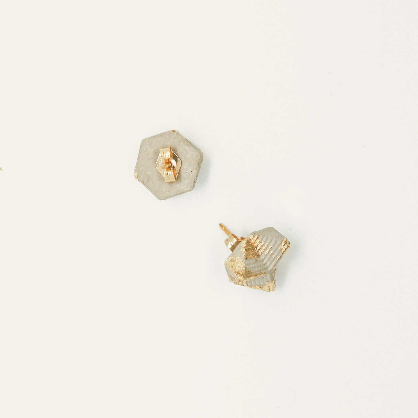 3D Brick Stud Earrings - Grey/Gold
