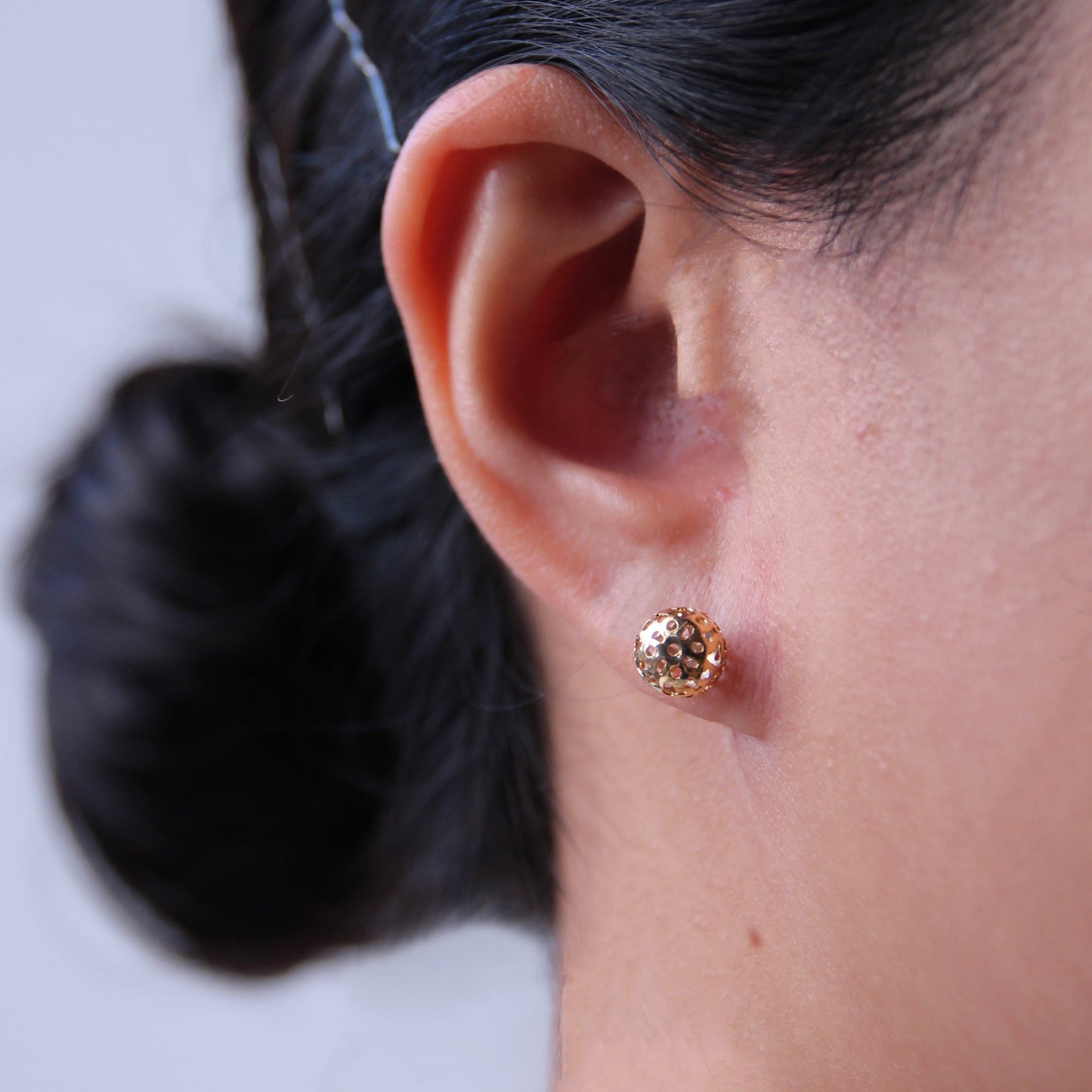 Gold Cut-Out Ball Stud Earrings - 12mm