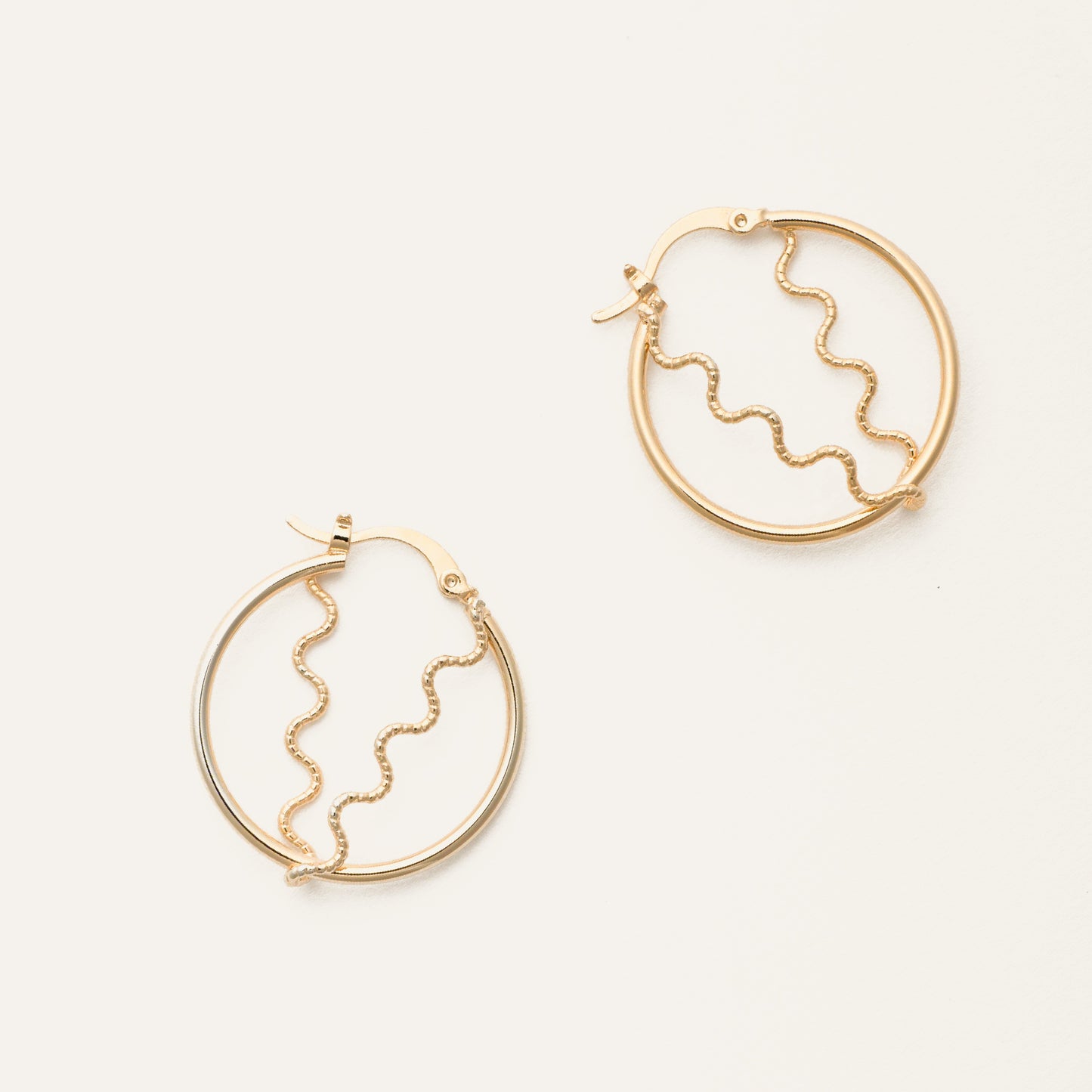 Wavy Circle Hoops