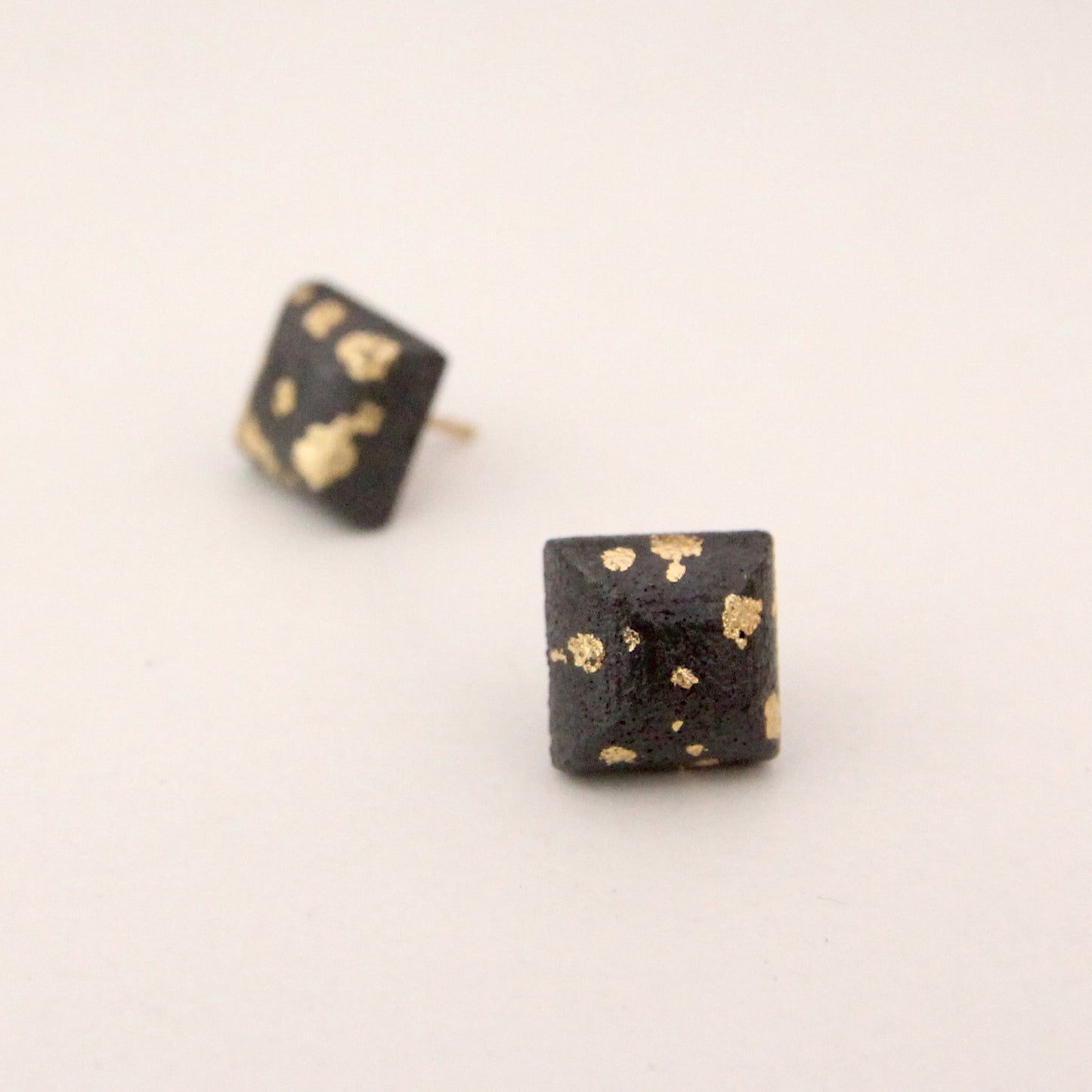 Cube Stud Earrings - Black/Gold